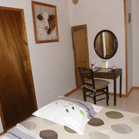 Chambres Et Table D'hotes Ferme Les Cigognes Legeville et Bonfays