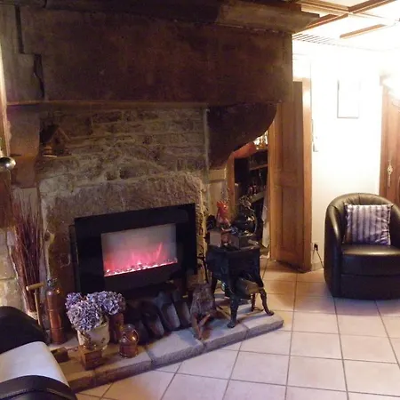 Chambres Et Table D'hotes Ferme Les Cigognes *