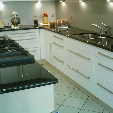 Chambres Et Table D'hotes Ferme Les Cigognes Bed & Breakfast Legeville et Bonfays