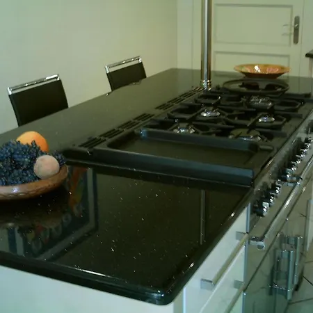 Bed & Breakfast Chambres Et Table D'hotes Ferme Les Cigognes *