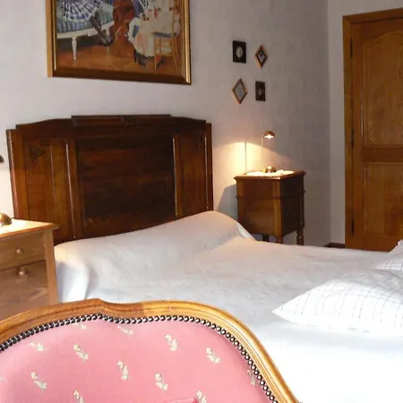 Chambres Et Table D'hotes Ferme Les Cigognes * Légéville et Bonfays